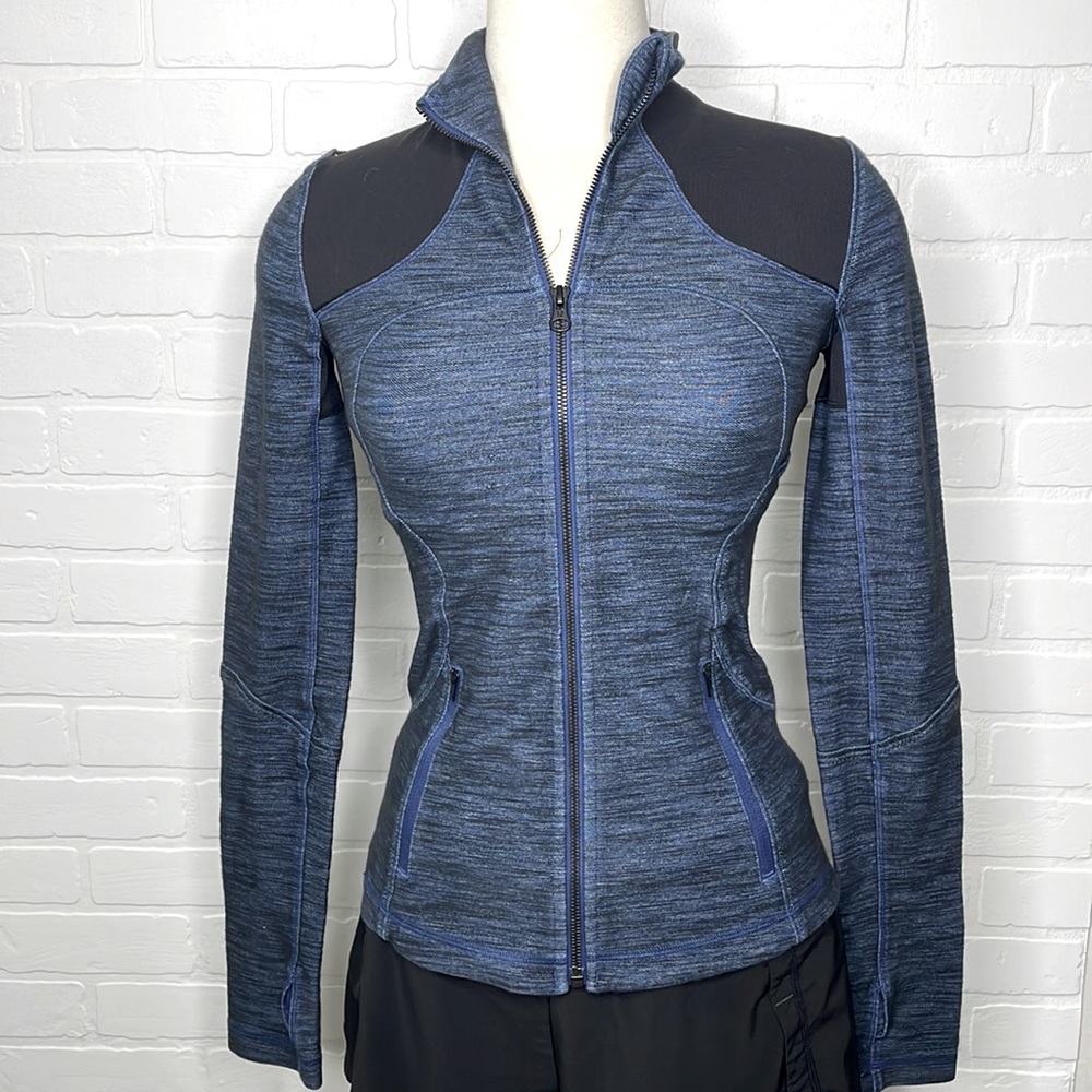 Lululemon Define Jacket Size 4 Slub blue Denim Limitless Blue/ Black